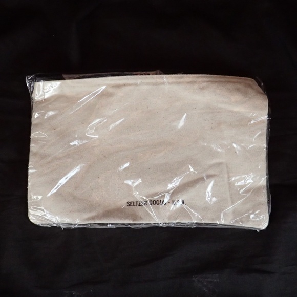 Seltzer Goods Teachers Are Awesome Zippered Pouch - Picture 2 of 2